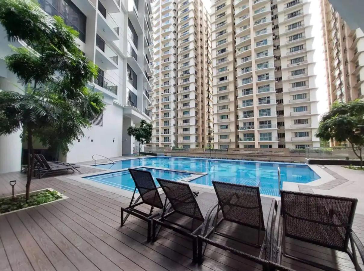 The Florence At Mckinley Hill Taguig Eksteriør billede